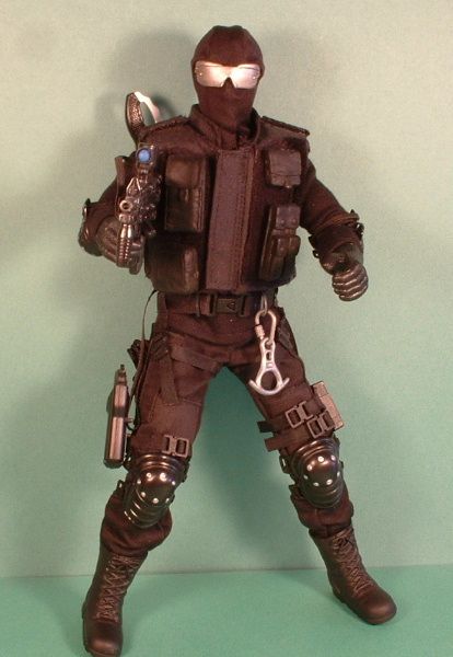 JoeCustoms.com > Figures > G.I. Joe > Snake Eyes