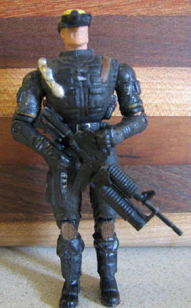 JoeCustoms.com > Figures > G.I. Joe > D > Duke