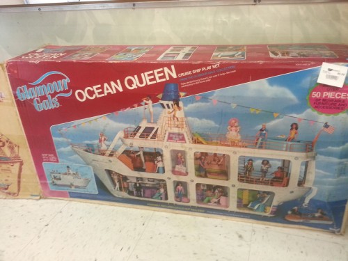 Glamour-Gals-Ocean-Queen-Cruise-Ship-playset.jpg